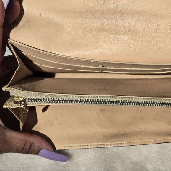 LV- Authentic Louis Vuitton x Murikami “Sarah” Multi-color logo Long Snap Wa… - Picture 6 of 14